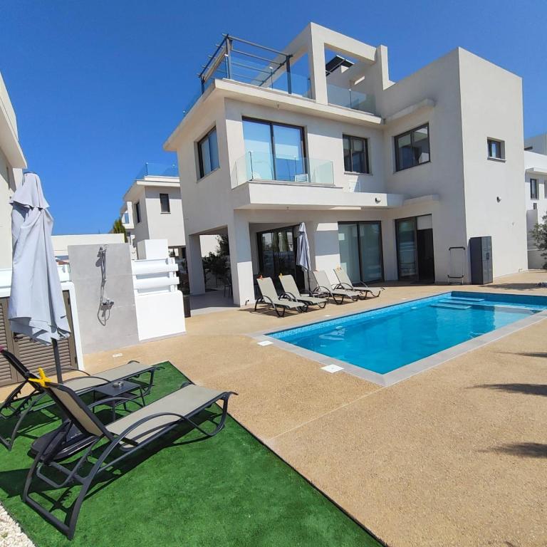 Ruach Villa - B&B Paralímni