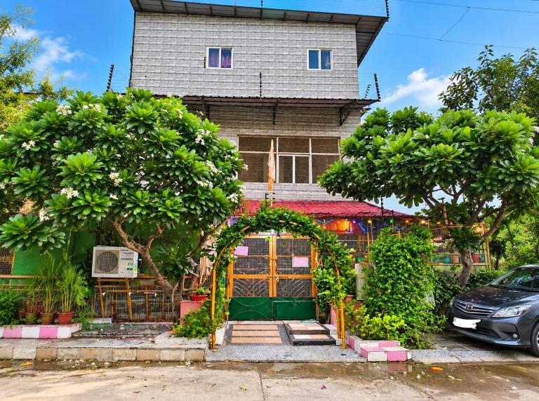 Braj Niwas Home Stay - B&B Govardhan