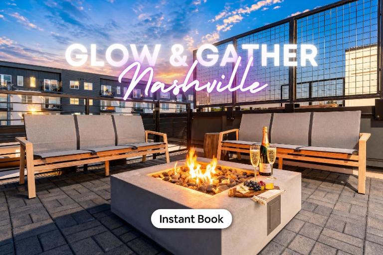 Rooftop Fire Pit & Skyline Views near Broadway - B&B Nashville