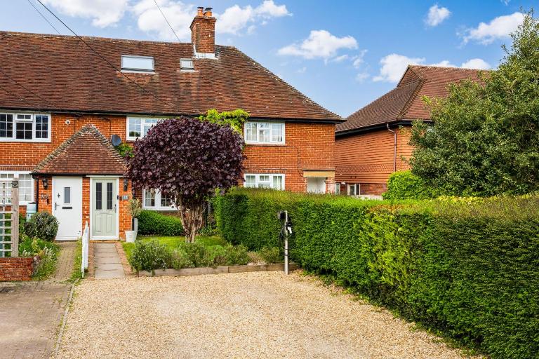 Beautiful Country Home, Garden and EV charging - B&B Old Basing