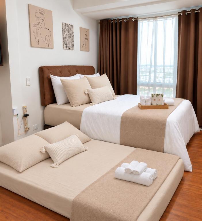 Abreeza Studio with Workspace and 55 Inches TV - Ferienwohnung Davao