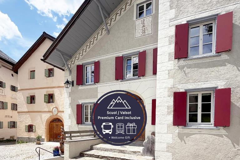 Engadine Holidays Chasa 32 OG - B&B Guarda
