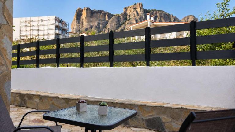 The Patriko - Relaxing Stay with Meteora Views - Bed and Breakfast Kalampáka