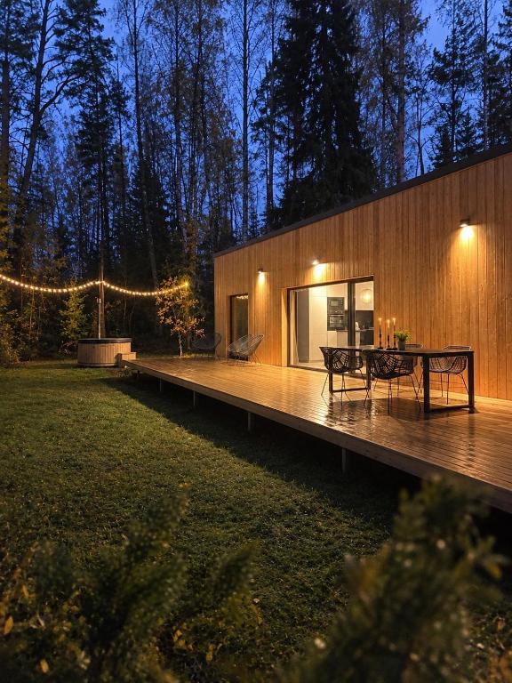 Brīvdienu māja Ezera Spārni - Bed and Breakfast Rušenica