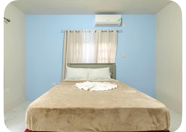 WaveCrestResortRaceCourse - Bed and Breakfast Oracabessa