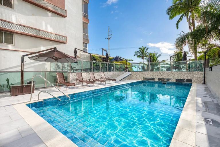 Av. Atlântica | Piscina | Churrasqueira - ITNC133 - B&B Camboriú