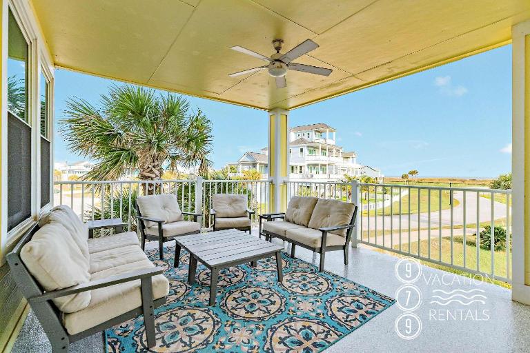 Breaking Waves - Open Airy Beautiful Ocean Views! - B&B Galveston