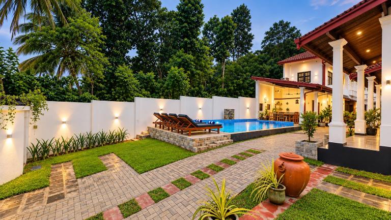 Thara Inn Villa - B&B Dikwella