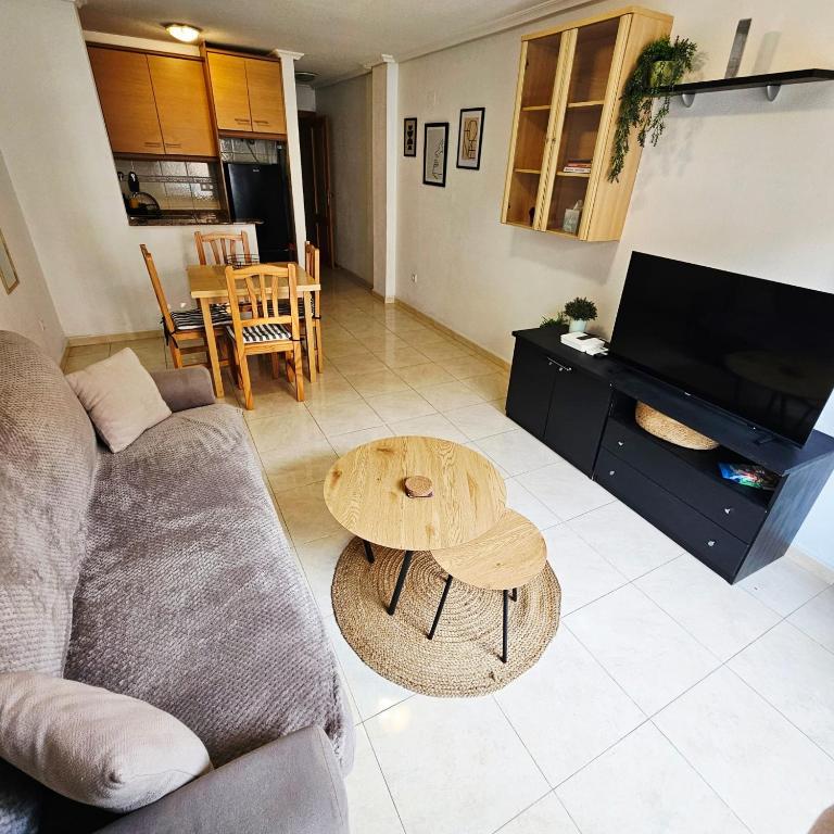 Alegria Apartment - B&B Torrevieja