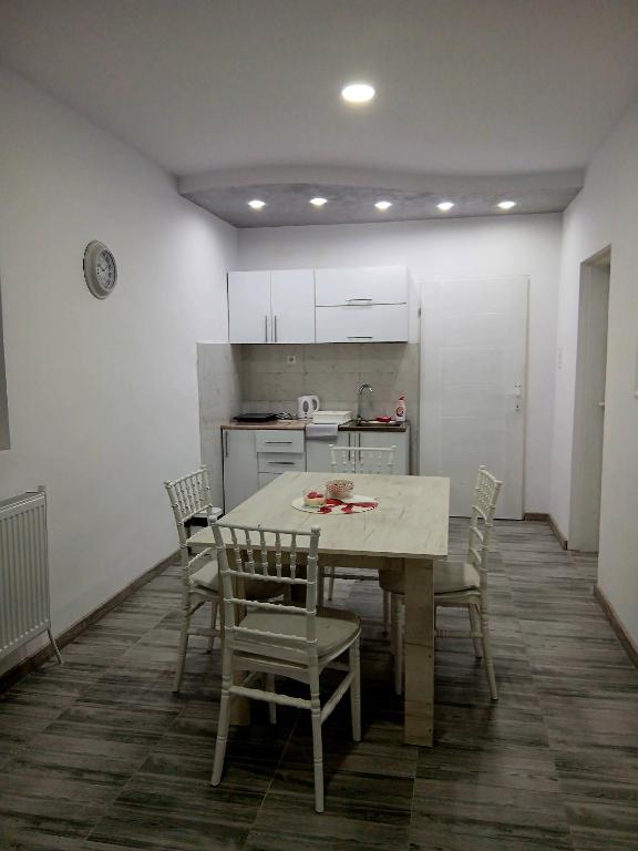 Lux Ideja apartman - Bed and Breakfast Kikinda