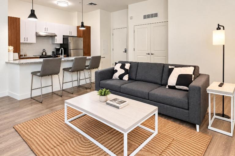 Boulevard Stays Modern Tempe 2BR ASU Pool Gym - Ferienwohnung Tempe