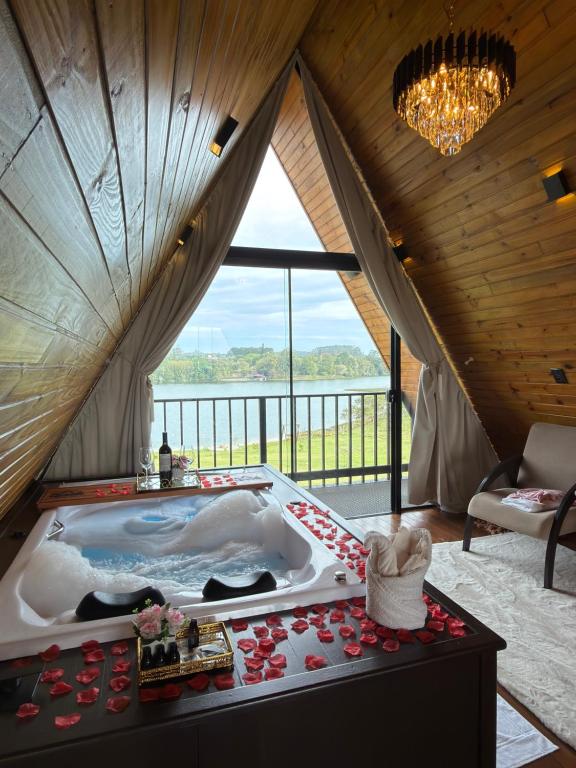 Chalé Lívia com hidromassagem em Jaguaruna-SC - B&B Jaguaruna