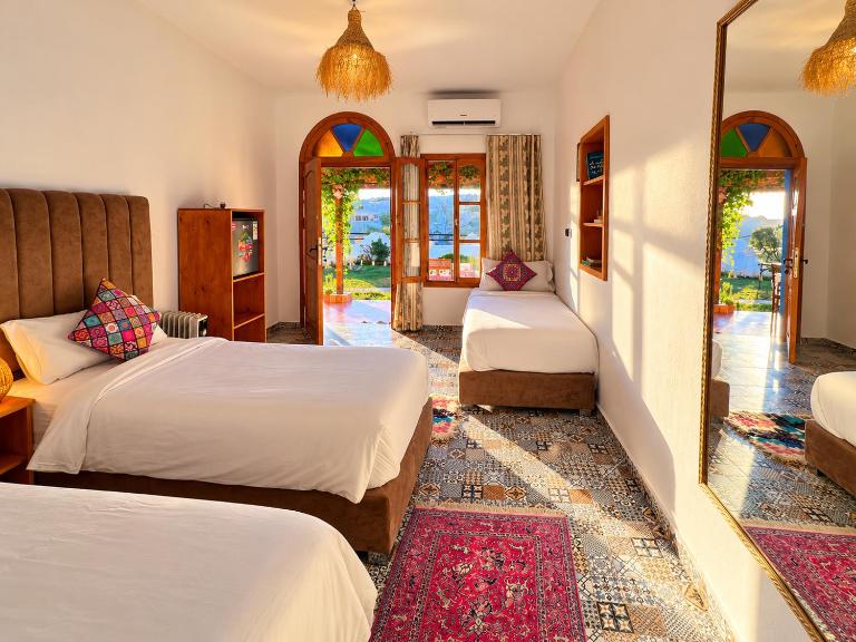 Darna 4 - Bed and Breakfast Demina