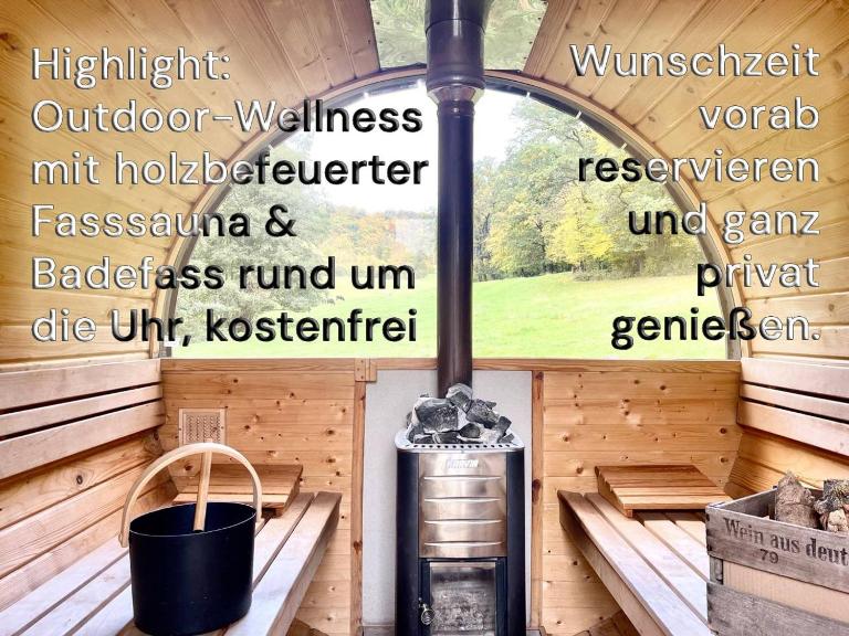 Tiny Ferienhaus 3 mit Sauna & Badefass am Rimbach in Steinau an der Strasse - Chambres d'hôtes Steinau an der Straße