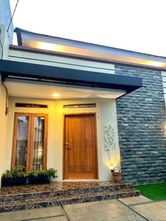 Blezz Villa Nirwana Tasik - B&B Tasikmalaya