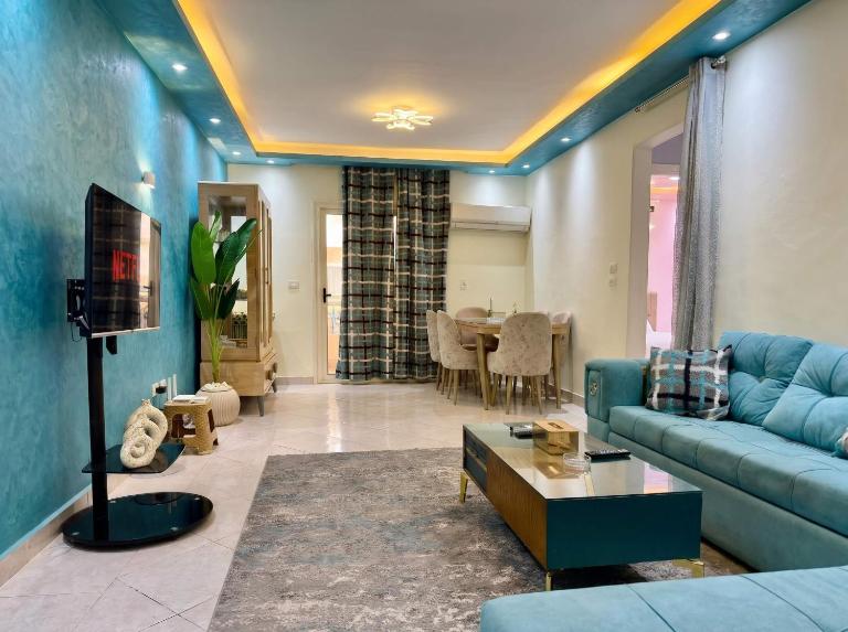 Charming Luxury 3BDR Compound - 15 Mins from CAI - B&B Cairo