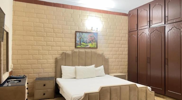 Couple times Guest House DHA - B&B Karachi