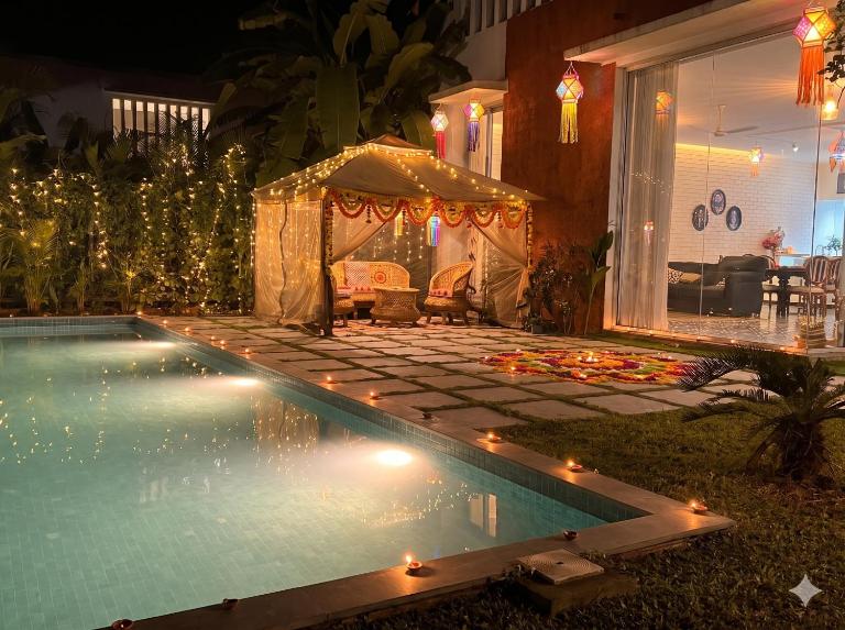 Casa Mahua Pvt Pool & Garden 3BHK Villa Beaches 10-14mts - Bed and Breakfast Solim