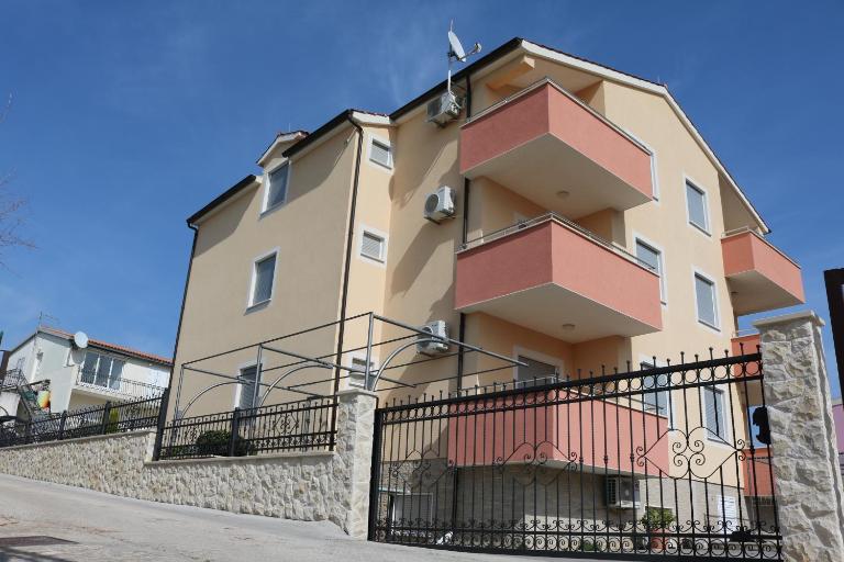 Rogoznica Apartments Kristina - B&B Rogoznica