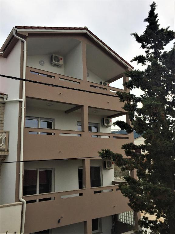 Apartmani Orhideja - B&B Rab