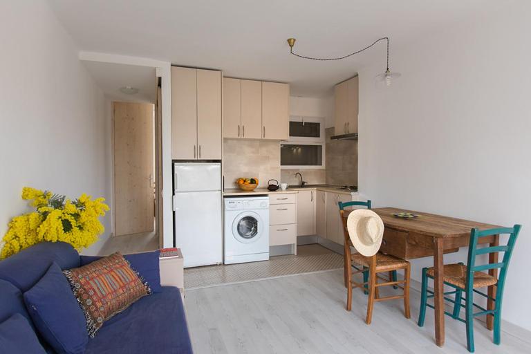 Acogedor apartamento en el centro de Llançà - Chambres d'hôtes Llançà