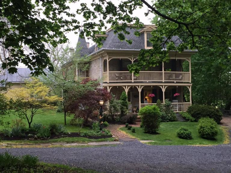 Fallen Tree Farm Bed and Breakfast - B&B Carlisle