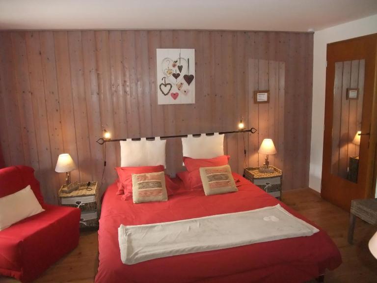 Le Domaine du Grand Cellier Chambres d'hôtes en Savoie - Bed and Breakfast Tournon