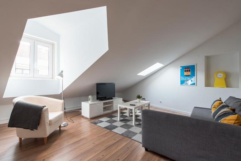 Charming Apartment Tram 28 - B&B Lisbona