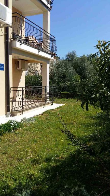 Apartman Veli Maj - B&B Parenzo