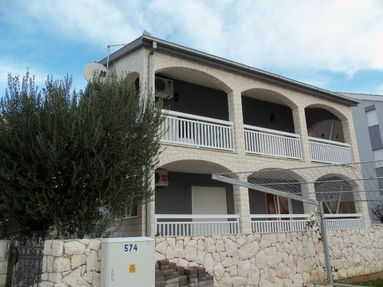 Apartment Elena - Ferienwohnung Trogir