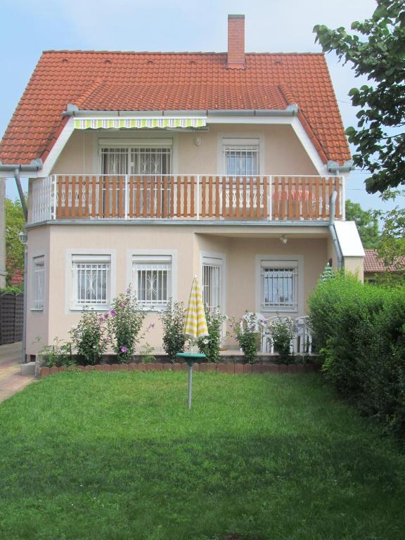 Lili nyaralóház - B&B Gyenesdiás