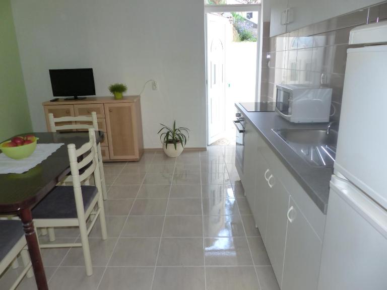 Apartments Smiljana - Ferienwohnung Omiš