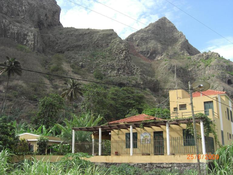 Ribeira Grande Country House - Chambres d'hôtes Escabeçada