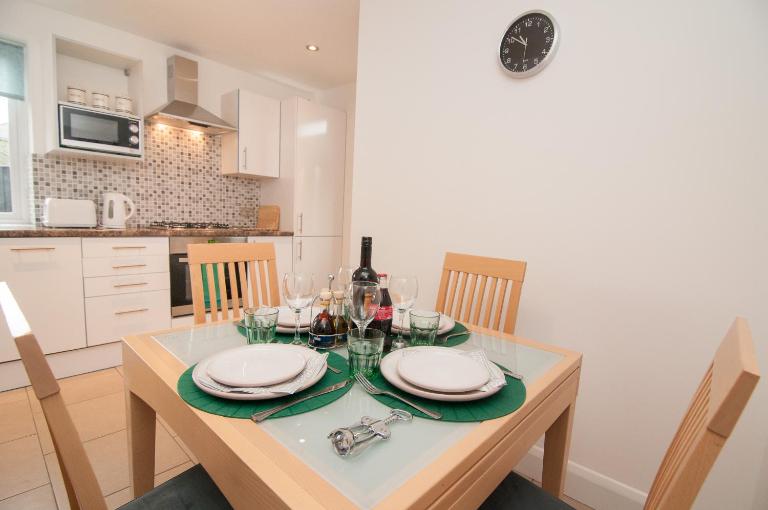 Warren House - B&B Doncaster