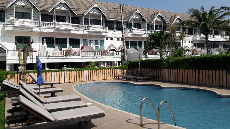 Jon Thaihouse - B&B Hua Hin