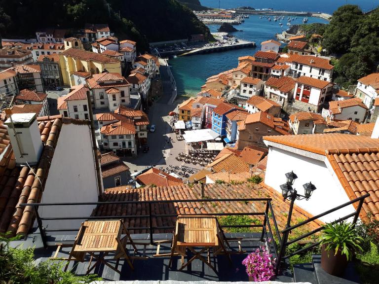 Apartamentos La Casa del Pintor - Chambres d'hôtes Cudillero
