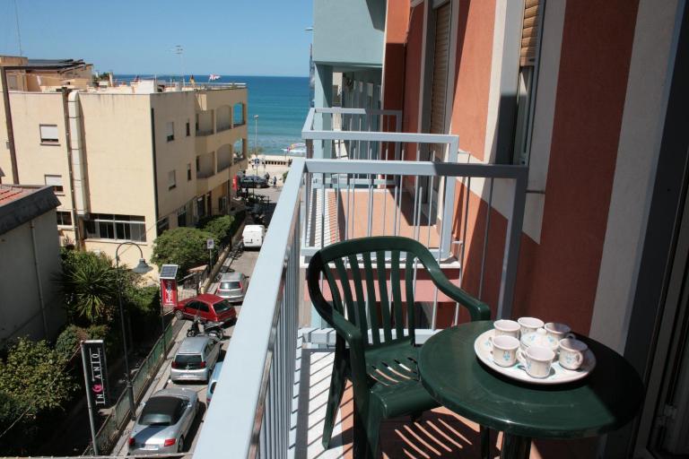 CASA FLORIDEA -Mediterranea Sicilia Apt - Chambres d'hôtes Cefalù