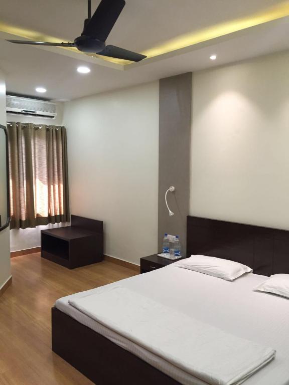 Pamposh Guest House GK II Market - B&B Nuova Delhi
