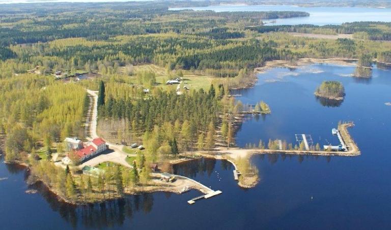 Paksuniemen Majatalo - B&B Rääkkylä