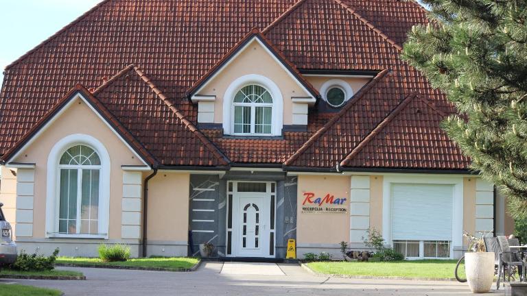 Apartmaji in sobe RaMar - Bed and Breakfast Straža