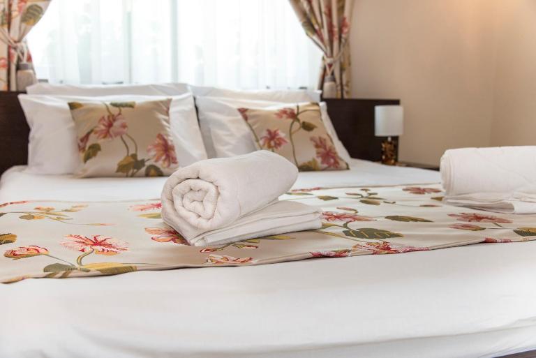Casa Antonia Homestay - B&B Şura Mică