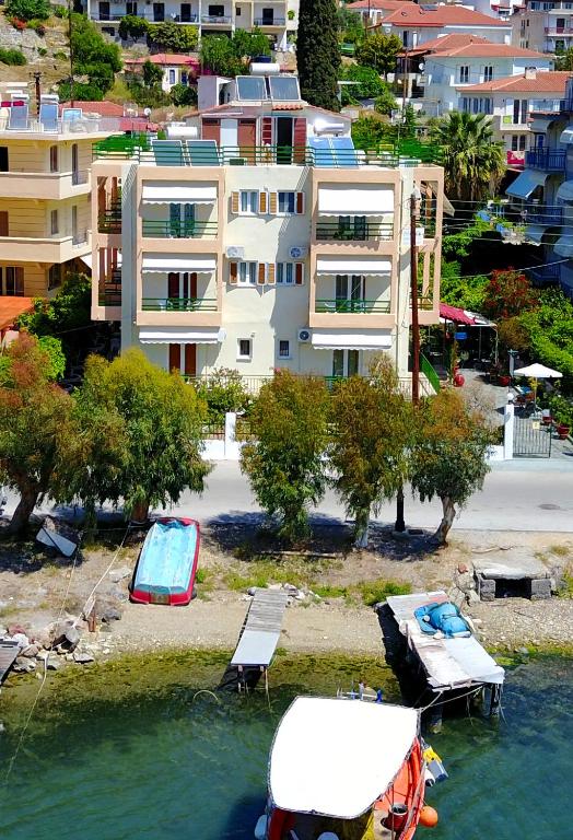 Matrona Apartments - Ferienwohnung Póros