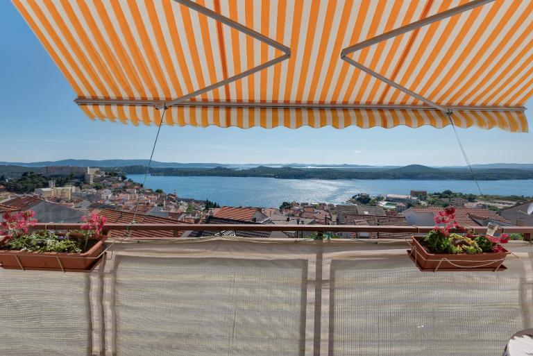 Lara Apartment - Chambres d'hôtes Sibenik