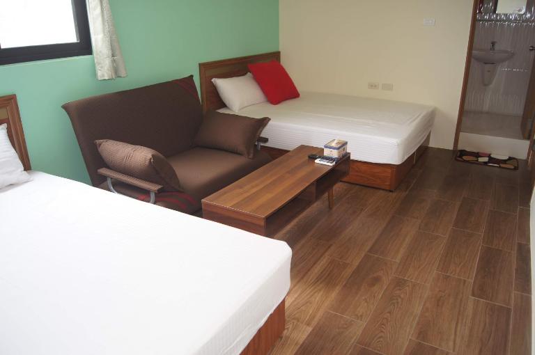 Shimmer B&B - Ferienwohnung Magong