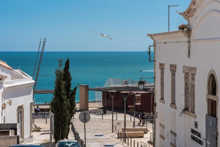Albufeira Oldtown 330ft Beach Parking AC Wifi - Ferienwohnung Albufeira