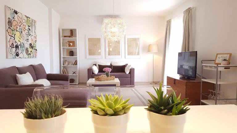 Skenza's loft near beach and city center - Ferienwohnung Split