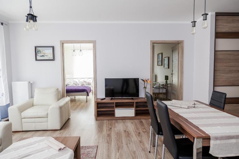 MAZURSKA DAMA - Słoneczny apartament Giżycko - B&B Giżycko