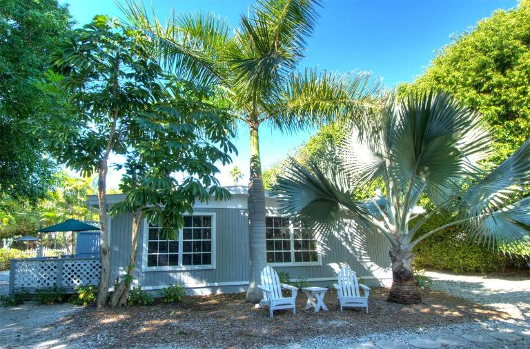 Seahorse Cottages - Adults Only - B&B Sanibel