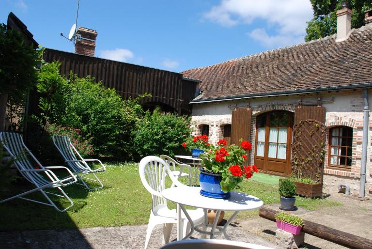 Chambres La Vallée - Bed and Breakfast Salbris