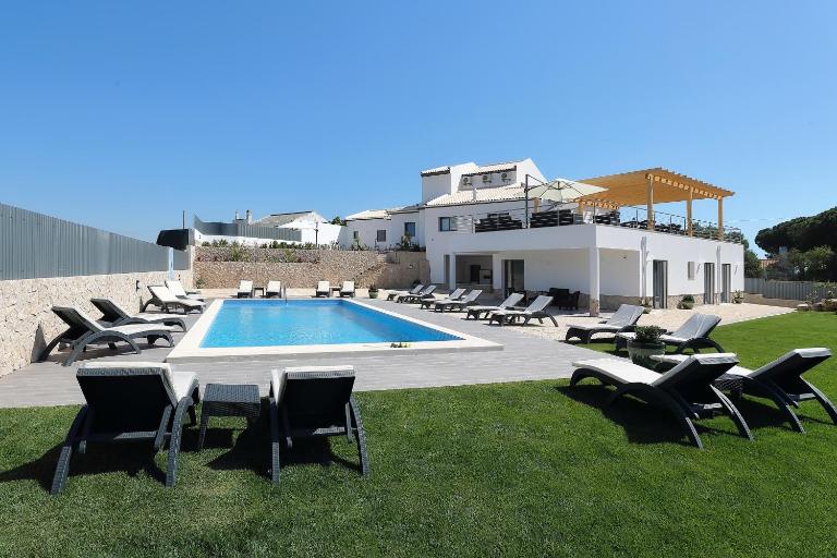 Sunfield Guest House - Only Adults - B&B Albufeira